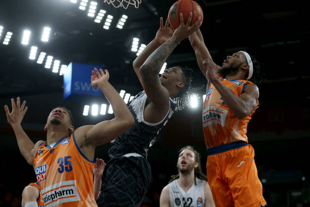 戈麦斯与安 戈麦斯与安